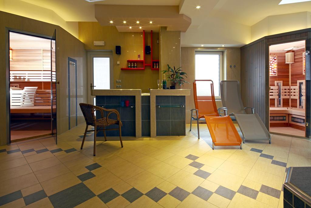 Wellness Penzion Pod Rozhlednou Kostelec nad Orlicí Esterno foto